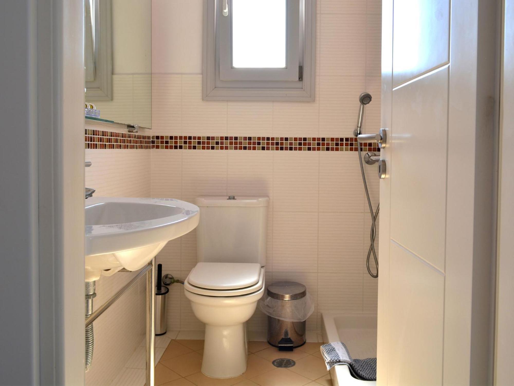 Hotel Aretanassa Chalki Town